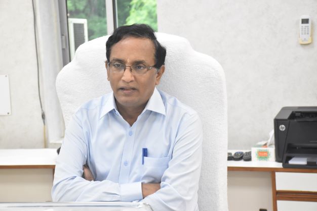 G Srinivasan takes over as Director (Finance) of SECL - News Riveting